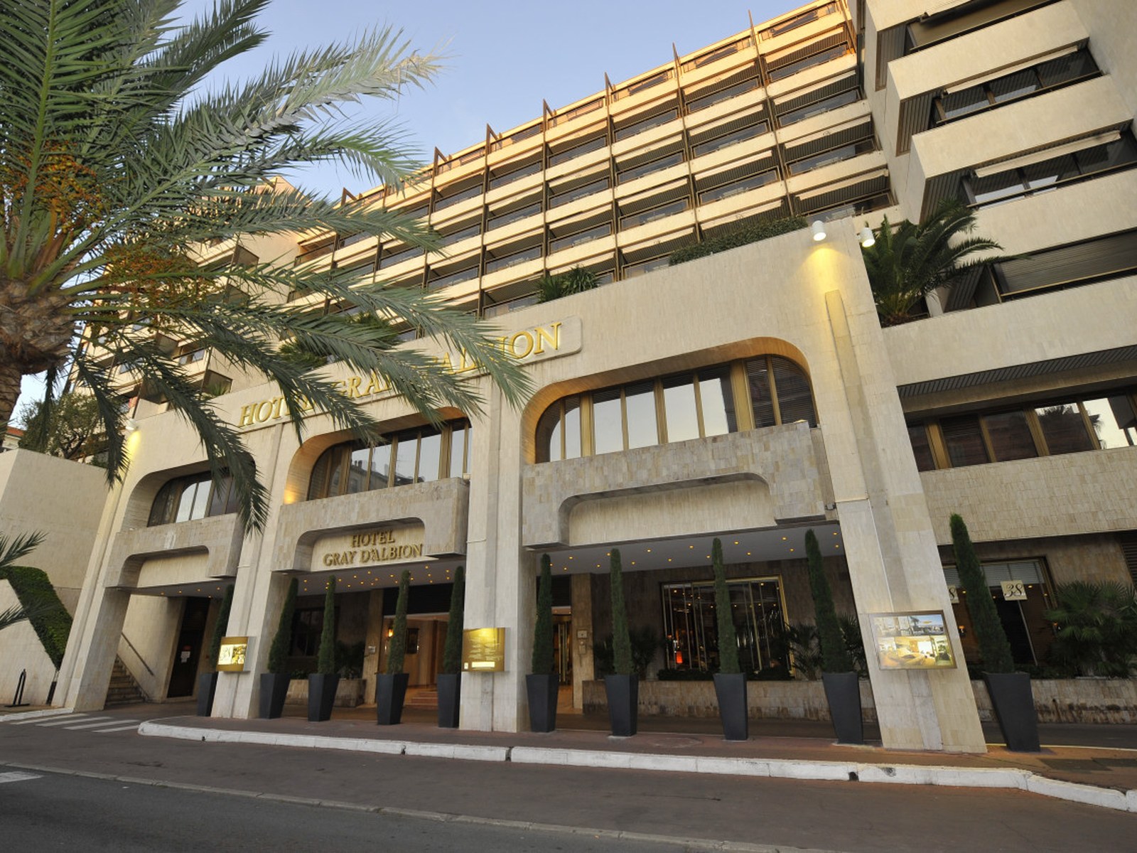 Hôtel Barrière Le Gray d'Albion, Cannes